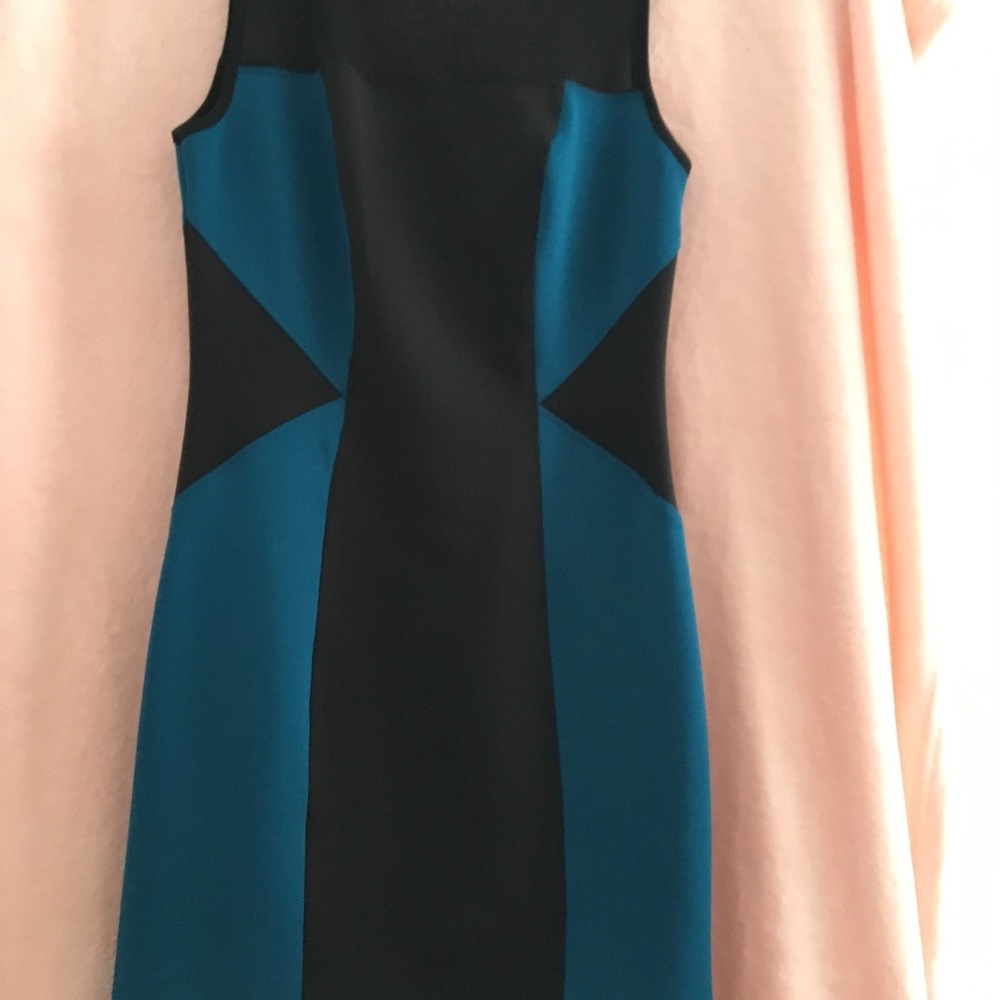 Casual Blue and Black size 4p casua